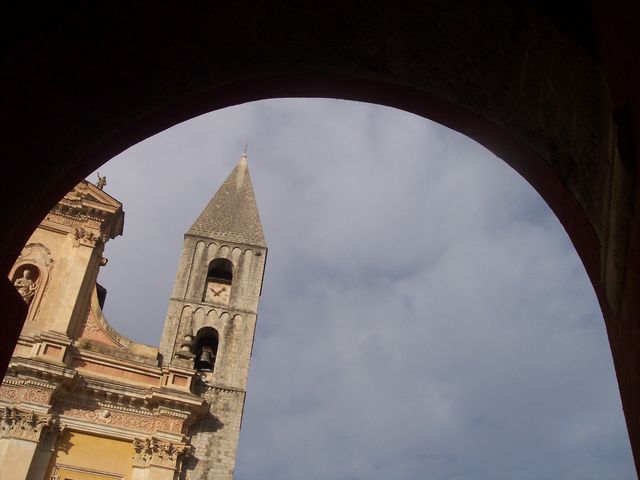 Eglise sous arcade